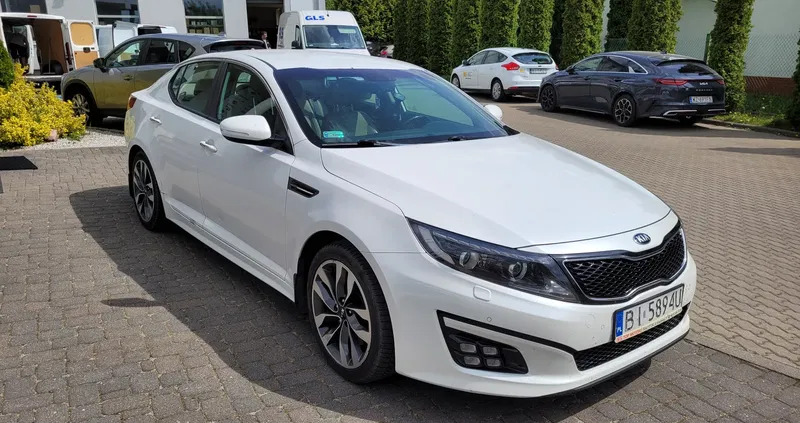 samochody osobowe Kia Optima cena 40000 przebieg: 269220, rok produkcji 2015 z Białystok